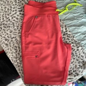 FIGS Hot Coral Zamoras